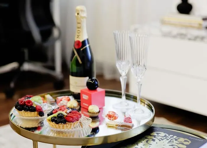 Little Paris Boutique